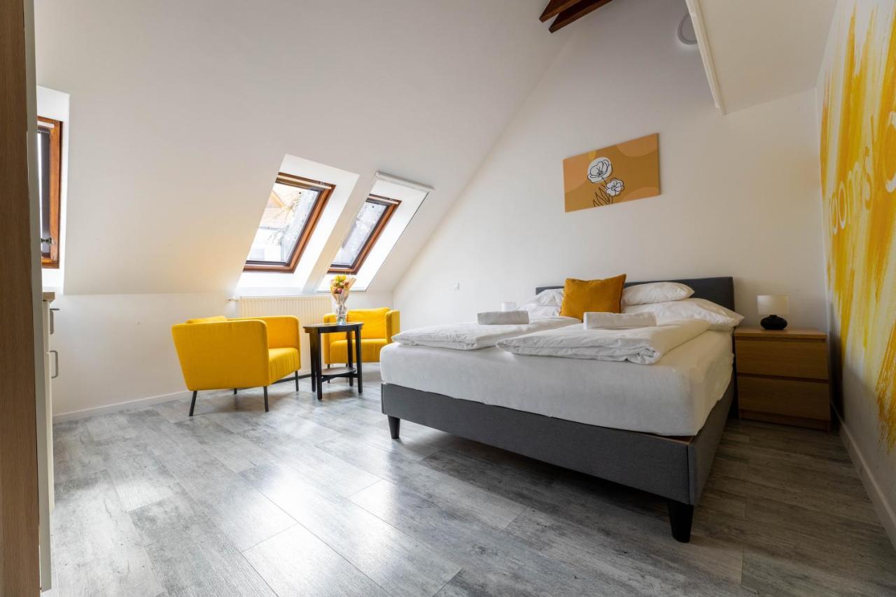 Roomstore Studio Apartments Eğri Dış mekan fotoğraf