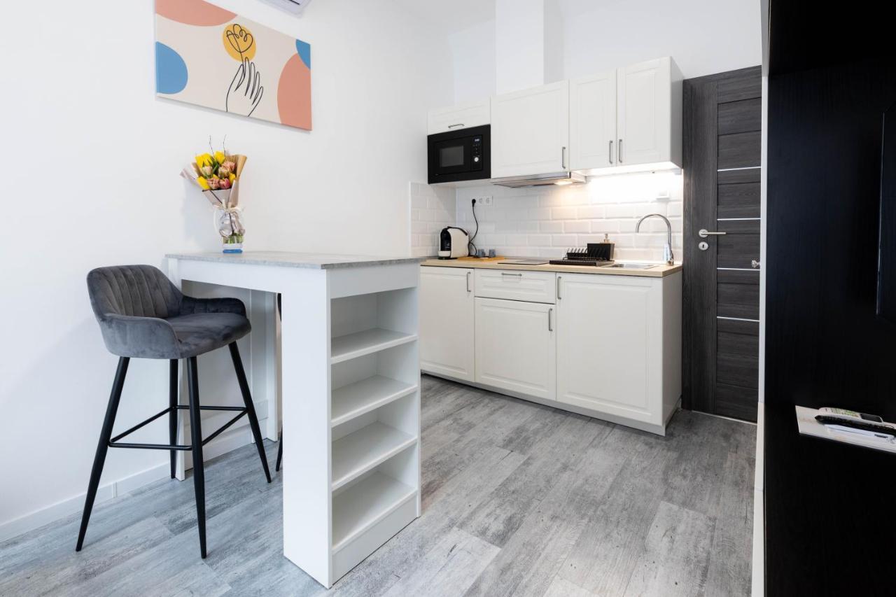 Roomstore Studio Apartments Eğri Dış mekan fotoğraf