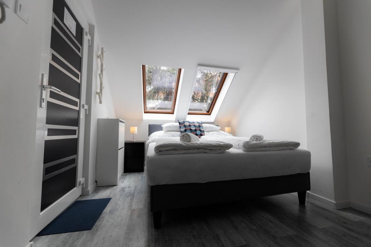 Roomstore Studio Apartments Eğri Dış mekan fotoğraf